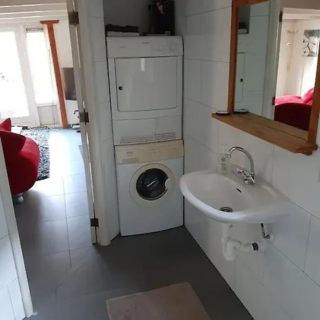 Country Anna Paulowna, Self Checkin Apartamento *